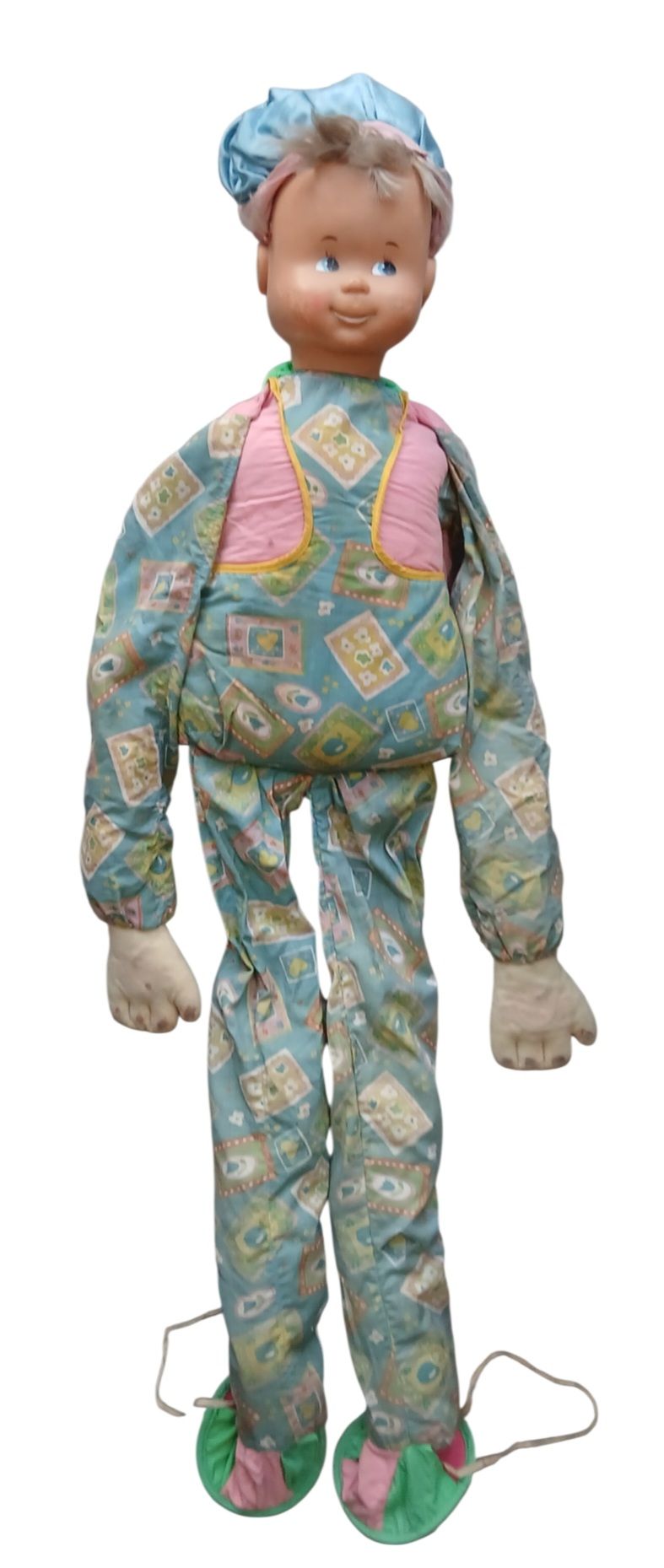 בובת פנים כפולות בגובה 115 סמ עשויה גוף בד רך ופנים פלסטיק 
בובת אספנות משנות ה 80-90