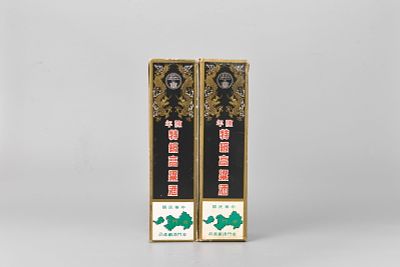 Gaolang liquor. 陳年高粱酒民國69年 二瓶 600ml&times;2(55-57%vol)