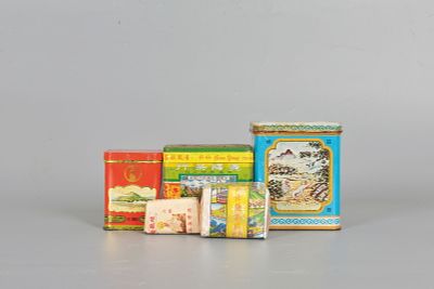 Tieguanyin,1970-1980. 安溪鐵觀音1970-1980五盒 473g/245g/189g/88g/16g (include the box)