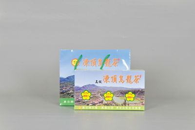 Prize tea,Lugu. 民國100年, 鹿谷社區特等 頭一～頭五 762g&times;2(include the box) Weight: 762 g