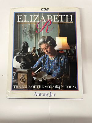 ספר ELIZABETH R THE ROLE OF THE MONARCHY TODAY 
הספר יצא לאור בשנת 1992, הוא נכתב לציון 40 שנה 