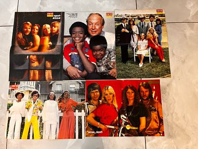 לוט 5 פוסטרים שונים רובם של להיטון, להקת אבבא ועוד