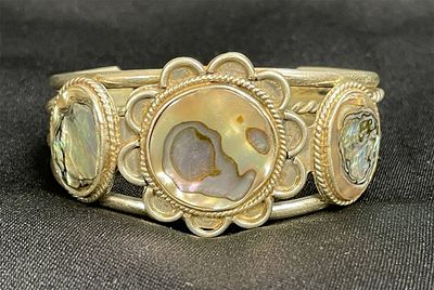 Navajo Sterling Silver Abalone Shell Cuff Bracelet. A beautiful original vintage Native American