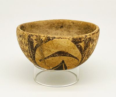 Pre-columbian Nariño Bi-chrome Pottery Bowl. Pre-columbian Nariño Culture Bi-Chrome