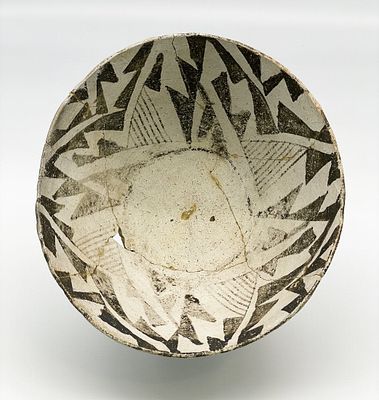 Native American Ancestral Pueblo Tularosa Pottery Jar. Prehistoric Native American Ancestral