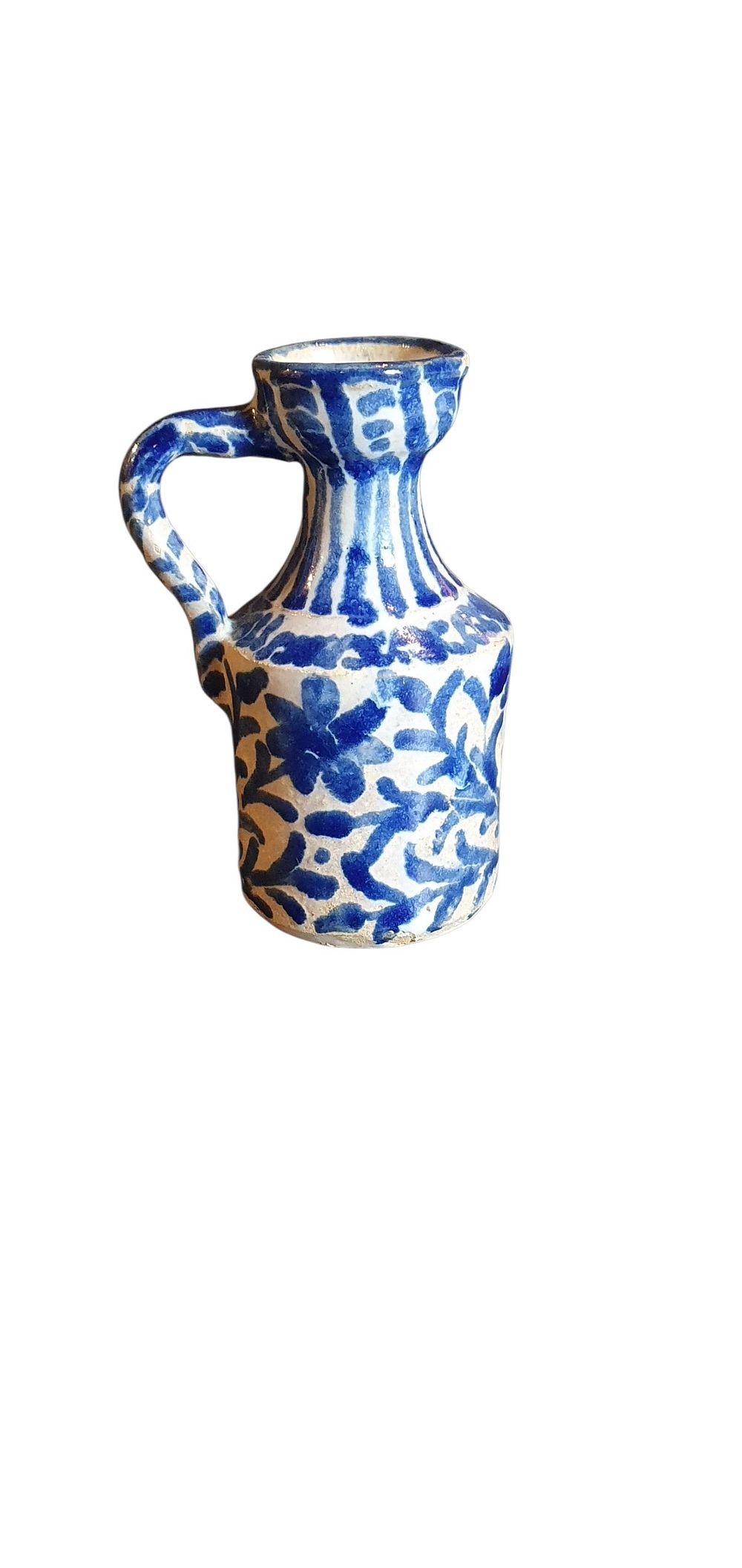 Jarra o alcuza , S. XIX - XX. Cerámica de Fajalauza - Granada, vidriada o esmaltada en blanco y azul representando tema floral. (Pieza de juguete o vitrina.), lote 6