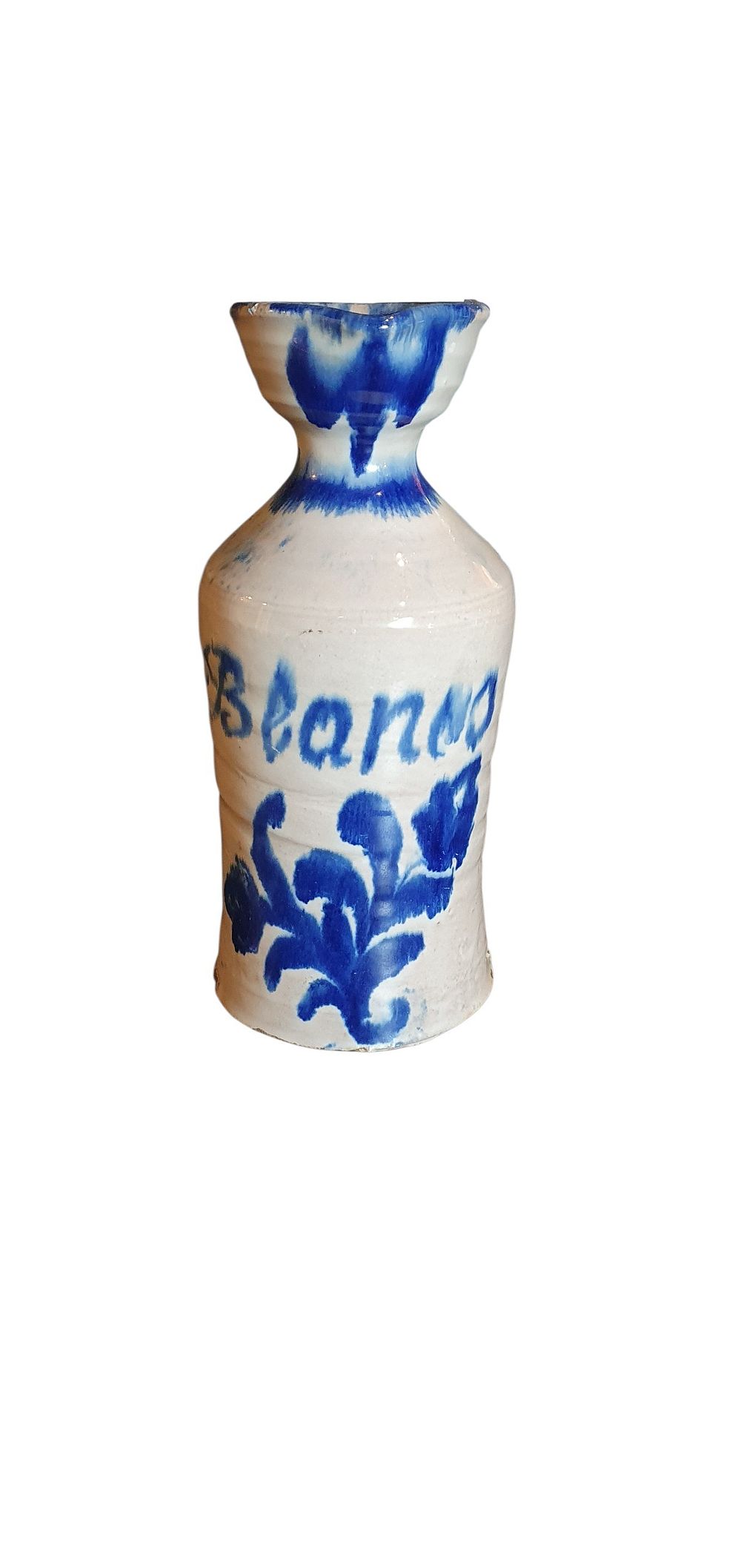 Jarra o alcuza, S. XIX - XX. Cerámica de Fajalauza - Granada, vidriada o esmaltada en blanco con tema floral vidriado en azul y la palabra "blanco"., lote 16