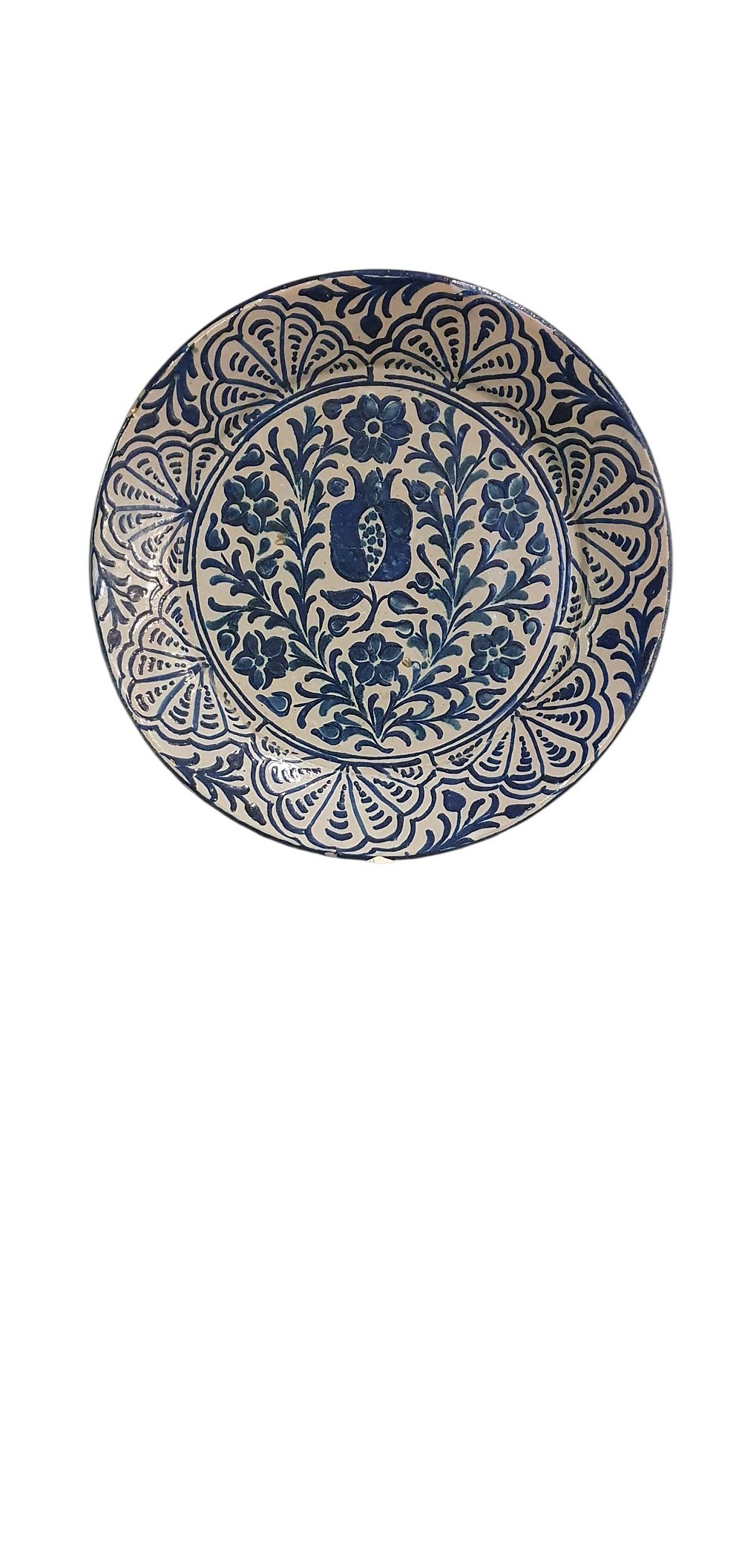 Fuente en forma de braserillo, S. XX., lote 27