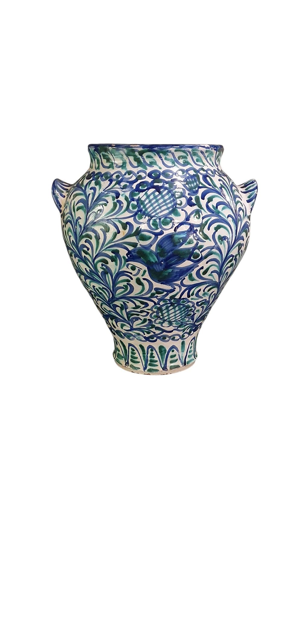 Orza, S. XX. Cerámica de Fajalauza - Granada, vidriada o esmaltada en blanco, verde y azul representando un pájaro frontal, una granada trasera y girasoles y rosas flanqueándolos., lote 34