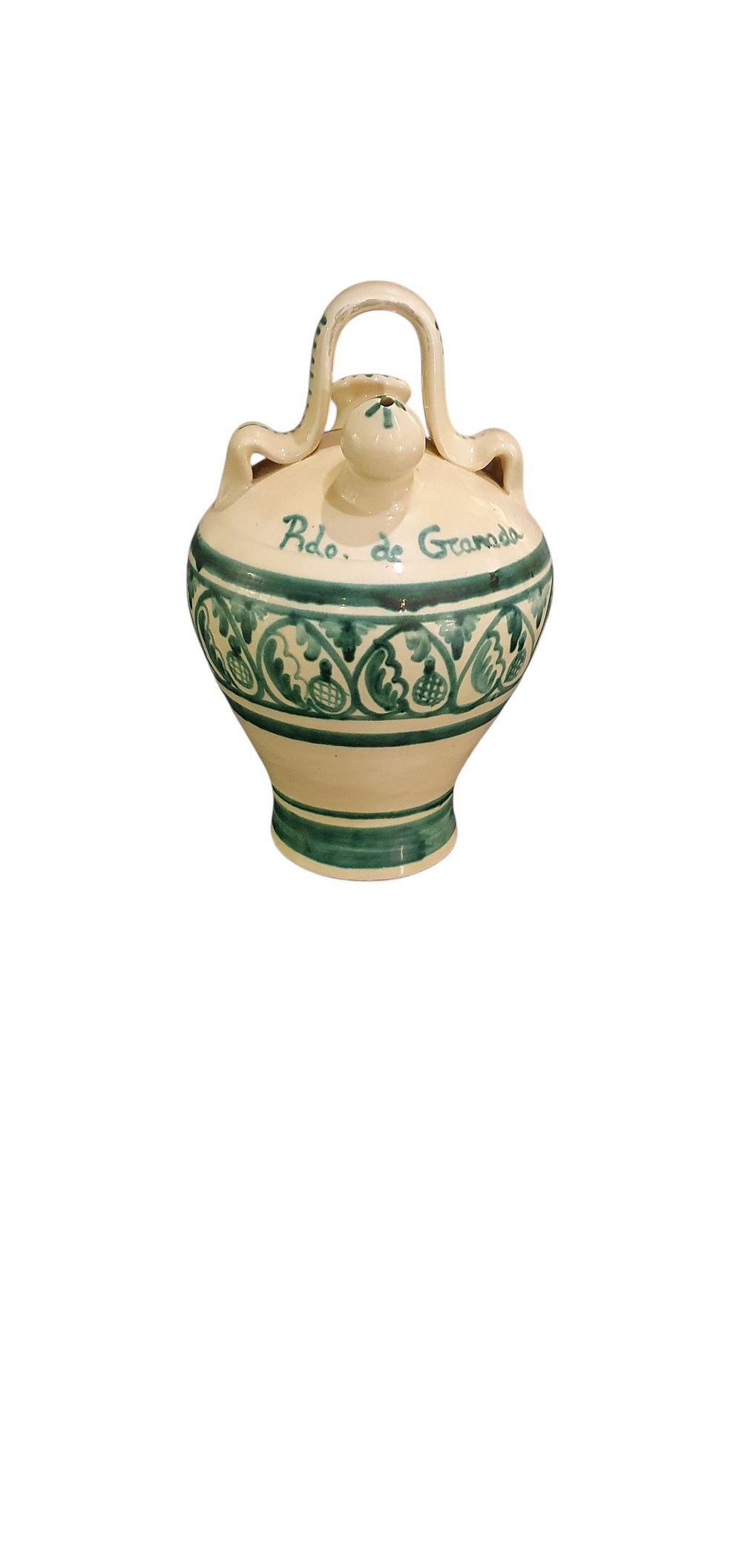 Botijo o búcaro.  Cerámica de Fajalauza - Granada, vidriado o esmaltado en blanco y verde con motivos geométricos y el texto "Rdo. De Granada"., lote 82