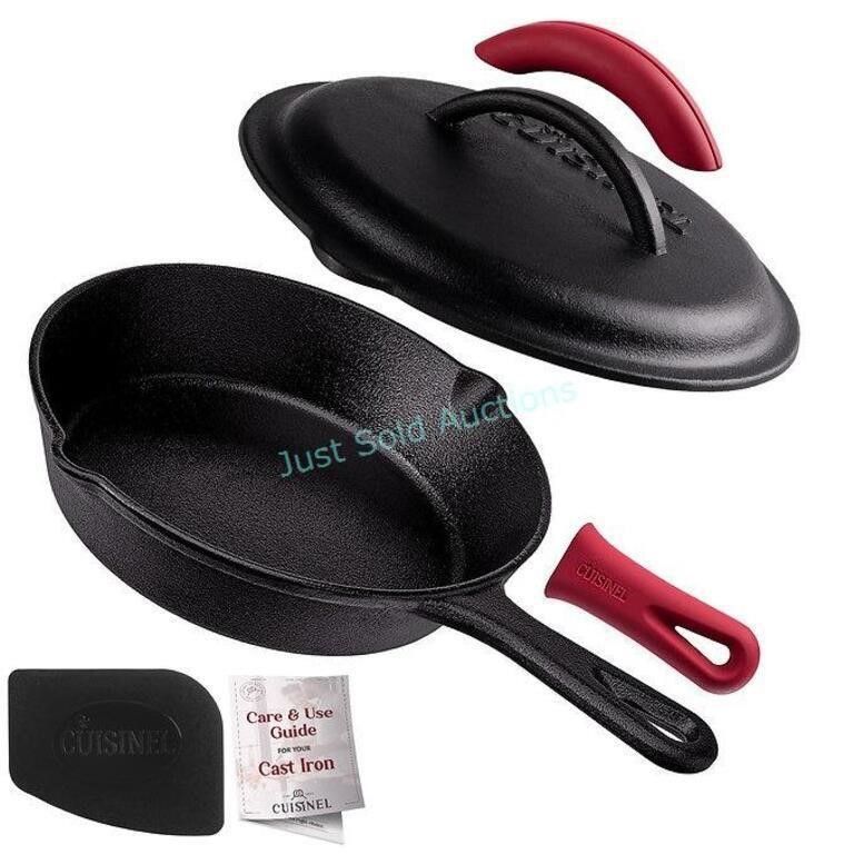 Lot 550: 8in Skillet w/ Cast Iron Lid
