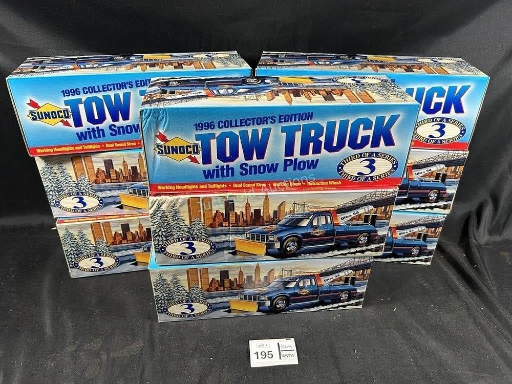 Lot 195: 9 Sunoco Tow Truck with Snow Plow
