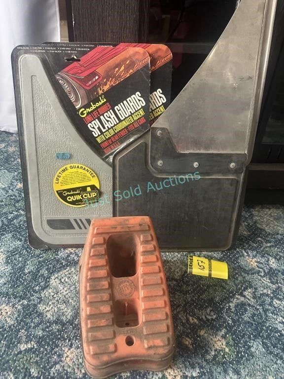 Lot 157: Mud Flaps and Chocks