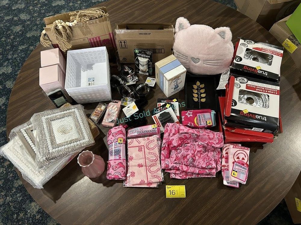 Lot 161: Misc Lot of 50+