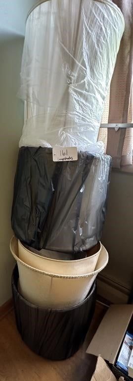 Lot 161: Lampshades