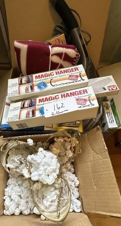 Lot 162: Boxes of Giftware