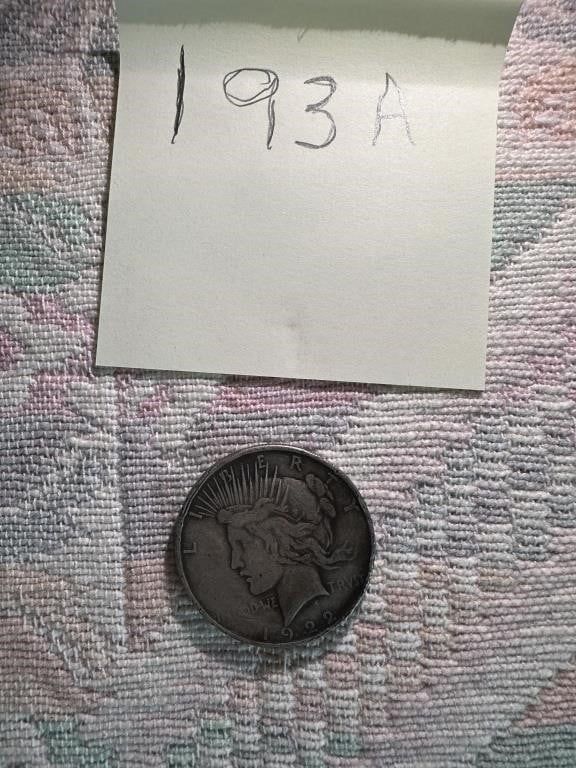 Lot 193a: 1922 Peace Liberty Silver Dollar