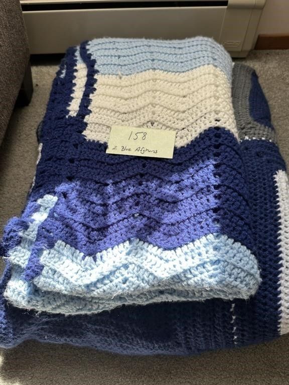 Lot 158: 2 Blue Knit Blankets