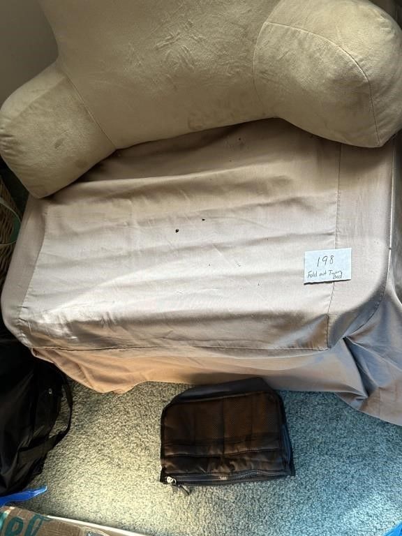 Lot 198: Fold out Twin portable Bed