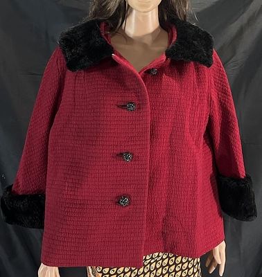 Red Friedman of Scranton Ladies Coat. w faux fur cuff and collar