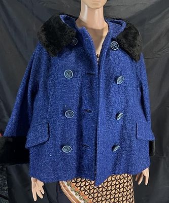 Vintage Royal Blue Tweed Ladies Jacket w Faux Fur. Collar and Cuffs