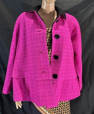 Vintage Ilie Wacs Ladies Hot Pink Tweed Jacket. Size 12