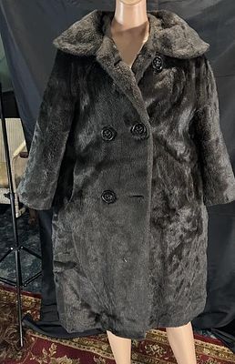 Ladies Faux Fur Coat