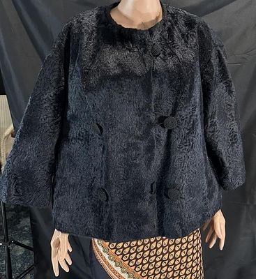 Ladies Black Vintage Faux Fur Jacket
