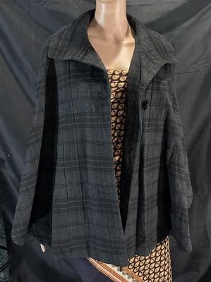 Ladies Banana Republic Cape Medium