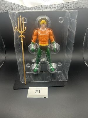 Artfx Aquaman Statue Open Box::DC Comics. Super Powers Aquaman Classic
