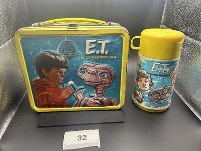 E.T. The Extra-Terresstrial Lunch Box Metal: 1982. With Thermos