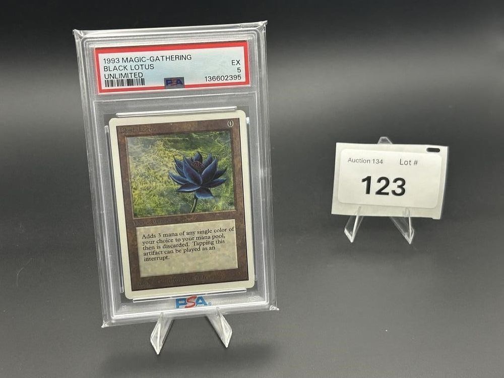 MTG Black Lotus. Unlimited 
Graded PSA 5