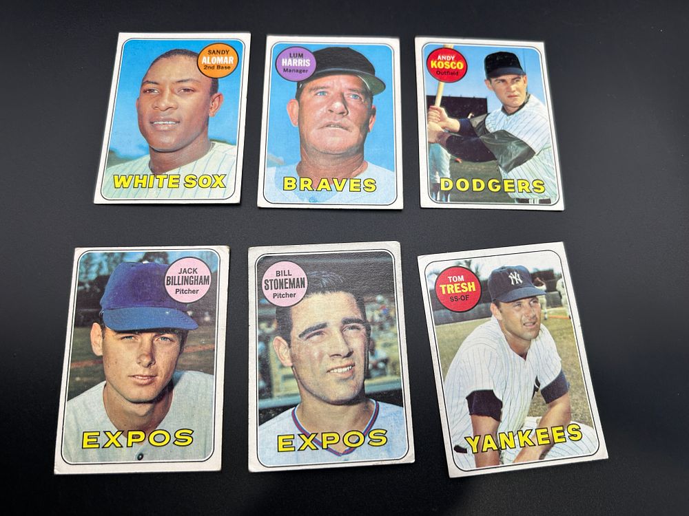 Lot 141: A Lot of Six 1969 Topps Baseball Cards