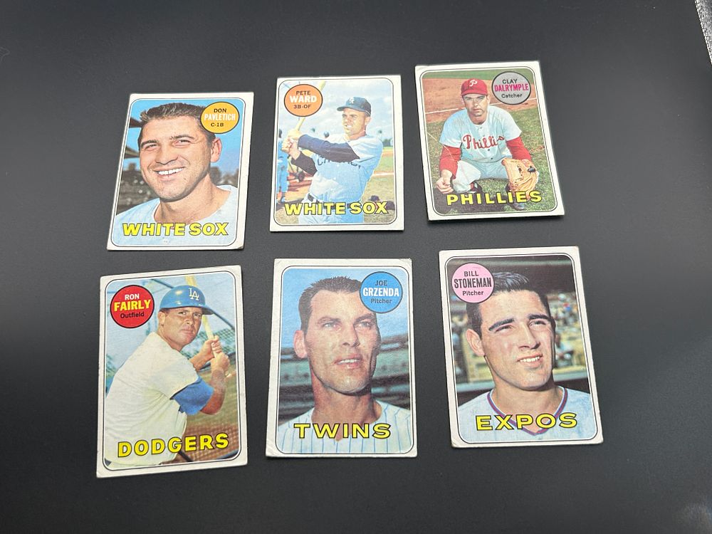 Lot 142: Lot of Six 1969 Topps Baseball Cards