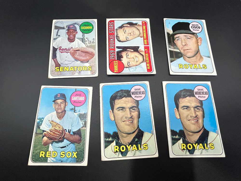 Lot 143: A Collection of Six 1969 Topps Baseball Cards