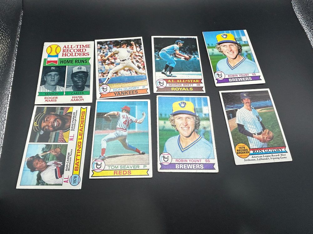 Lot 152: A Collection of Eight 1978 Topps Baseball Cards Including Robin Yount and George Brett