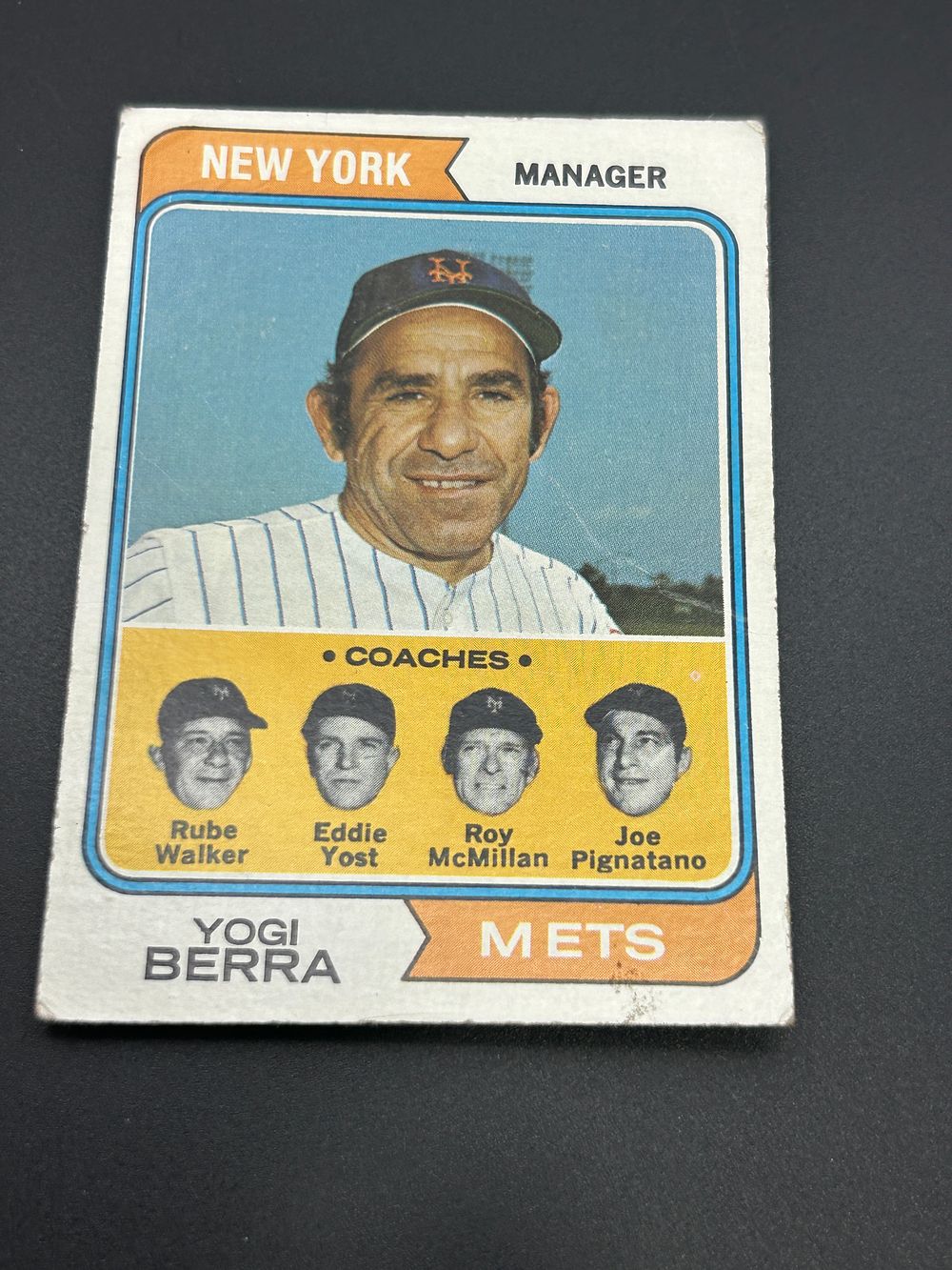 Lot 165: 1974 Topps Baseball Card #179 Mets Field Leaders Yogi Berra Manager
