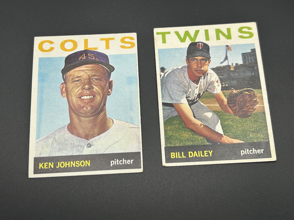 Lot 195: Two 1964 Topps Baseball Cards featuring Ken Johnson #158 and Bill Dailey #156