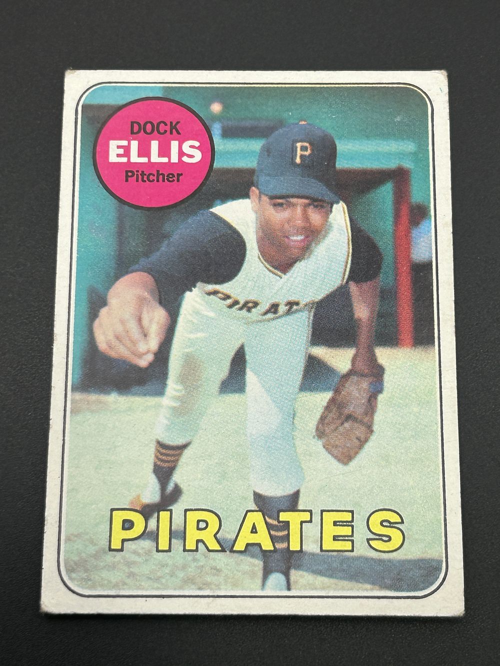 Lot 238: 1969 Topps #286 Dock Ellis Rookie Card