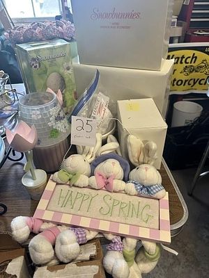 Large Easter Decor Lot. Featuring Snowbunnies and More