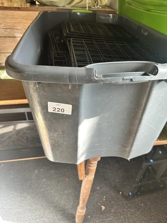 Lot 220: Wire Cube Storage Organizers
