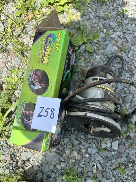 Lot 258: Vintage Router & Weed Eater Shears