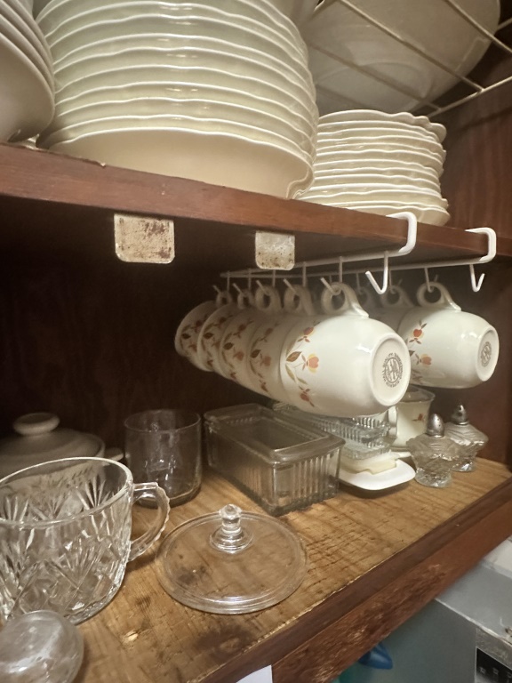 Pickers Rights of Upper Cabinets