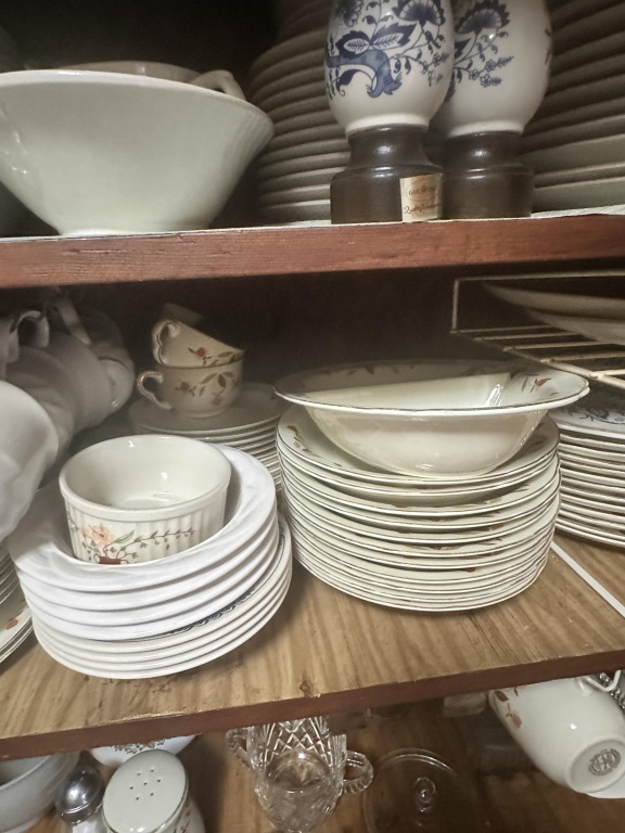 Pickers Rights of Upper Cabinets