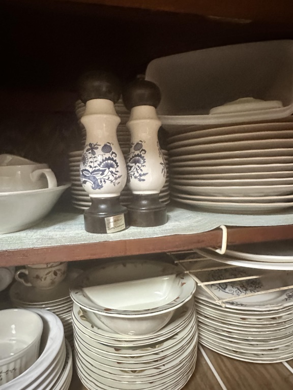 Pickers Rights of Upper Cabinets