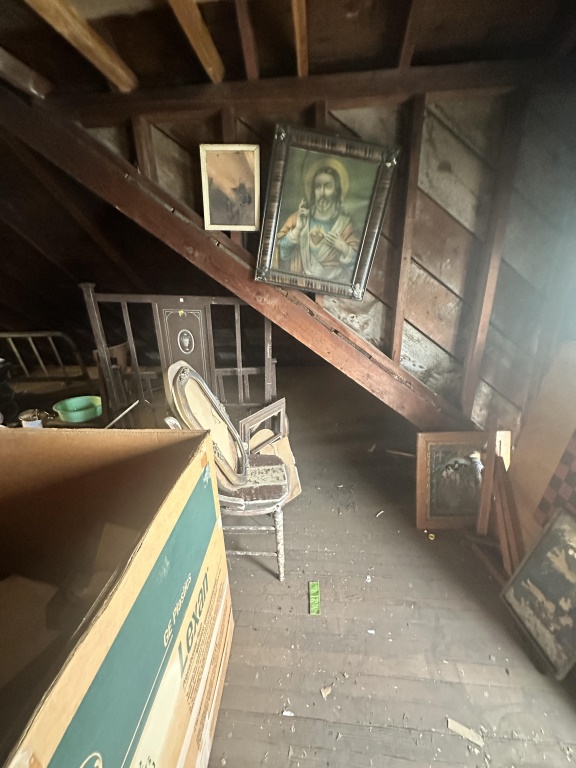 Pickers Rights of Attic No wood Furniture
