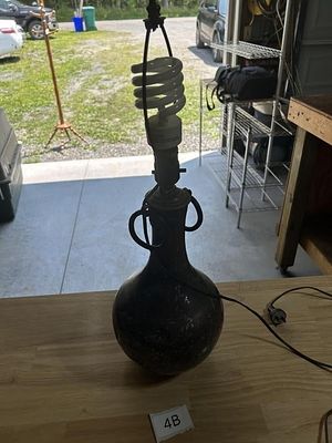 Vintage Hammered Metal Jug Table Lamp. Untested