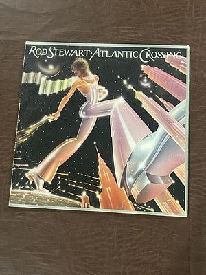 Rod Stewart “Atlantic Crossing” LP Record Album. Vintage Rod Stewart album in the original 