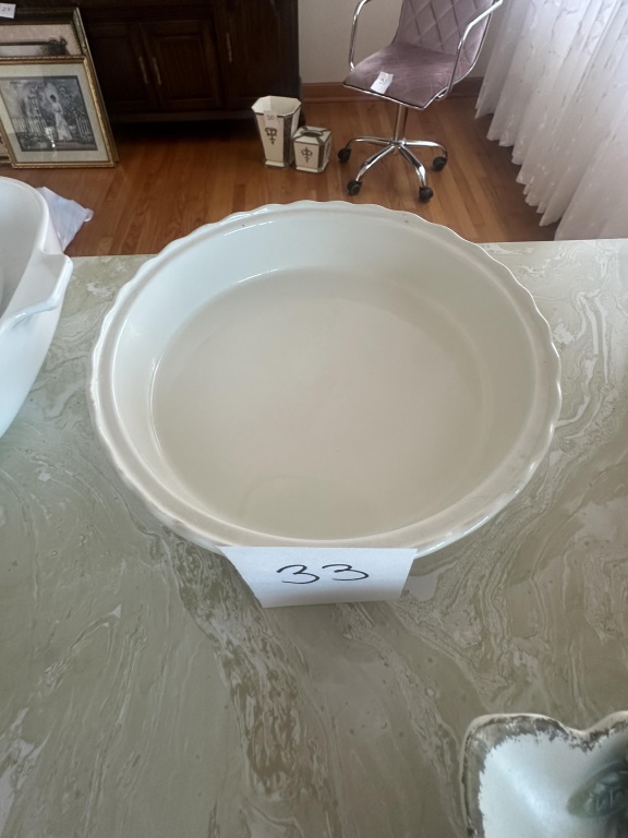 Ceramic Covered Pumpkin Pie Dish