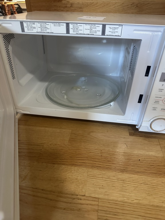 Frigidaire Countertop Microwave